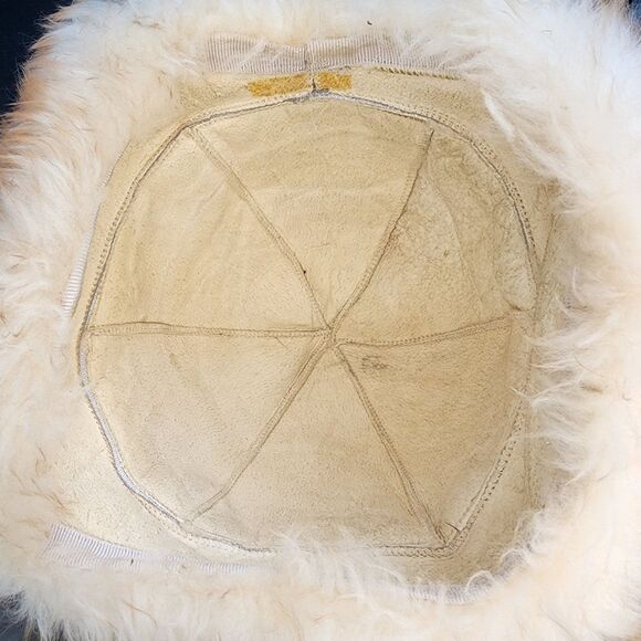 Vintage Shearling Sheepskin Hat – Real Wool – Classic 1960s Style – Warm & Soft